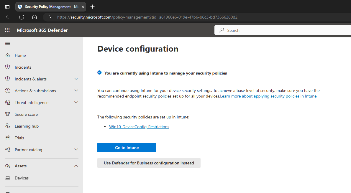 Screenshot showing the prompt to keep using Intune or switch to the Microsoft Defender portal.