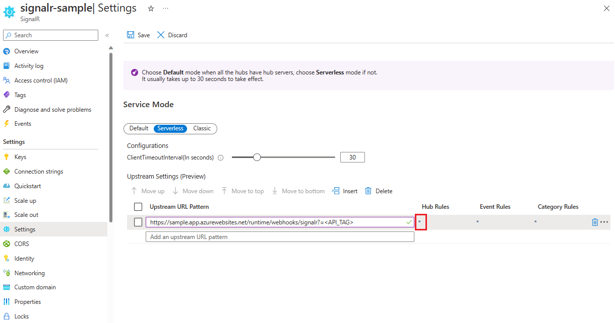 Screenshot che mostra le impostazioni di Servizio Azure SignalR per l'aggiunta di un modello di URL upstream.