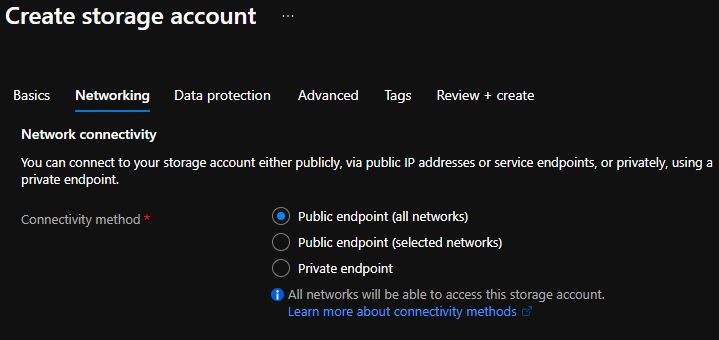 Una schermata che mostra l'opzione endpoint pubblico per tutte le reti selezionata.