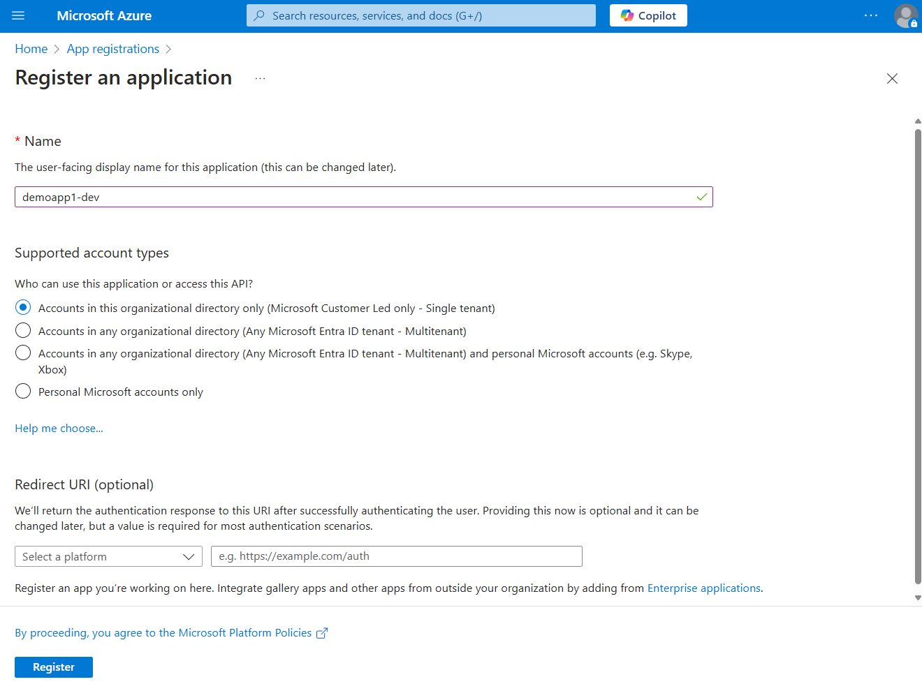 Screenshot che mostra come creare una registrazione dell'app nel portale di Azure.