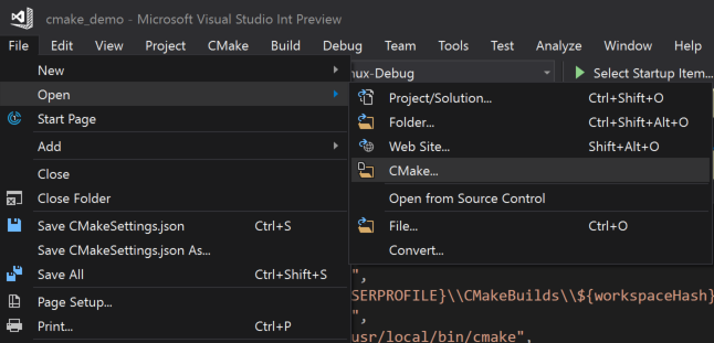 Screenshot del menu di Visual Studio che mostra File > Apri > C Make. È ancora necessario aprire una cartella. Questo è solo il menu aperto a questo punto.