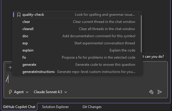 Elenco IntelliSense attivato dai comandi slash