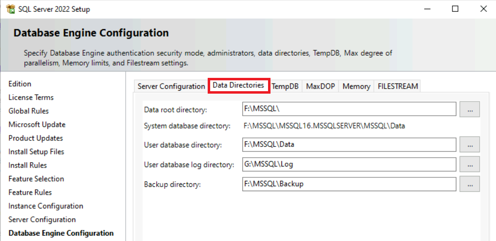 снимок экрана страницы конфигурации ядра СУБД установки SQL Server с выбранной вкладкой каталогов данных.