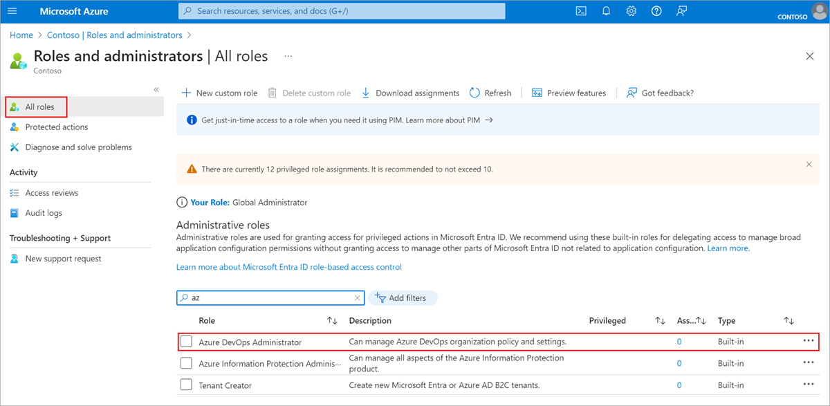 Снимок экрана: роли и администраторы Microsoft Entra портала Azure.