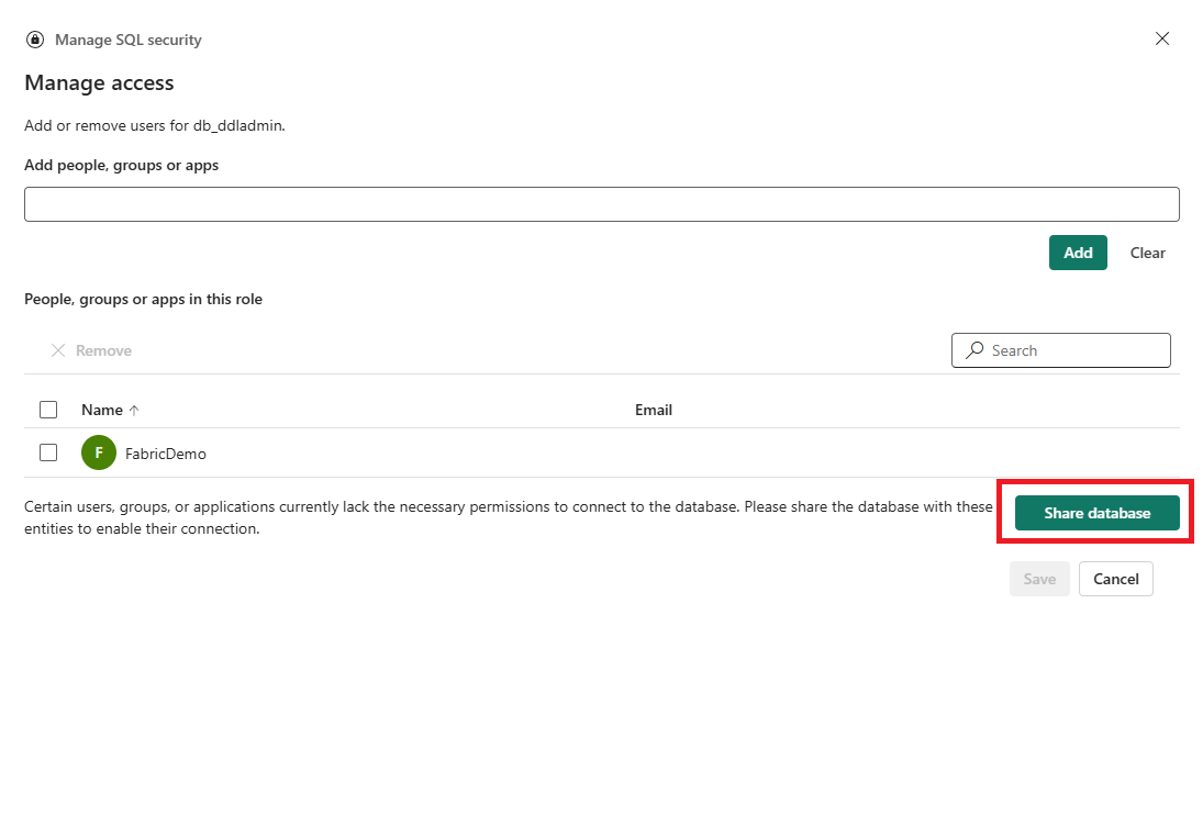 Снимок экрана портала Fabric, просмотр списка групп, добавленных в роль, и нажатие кнопки 