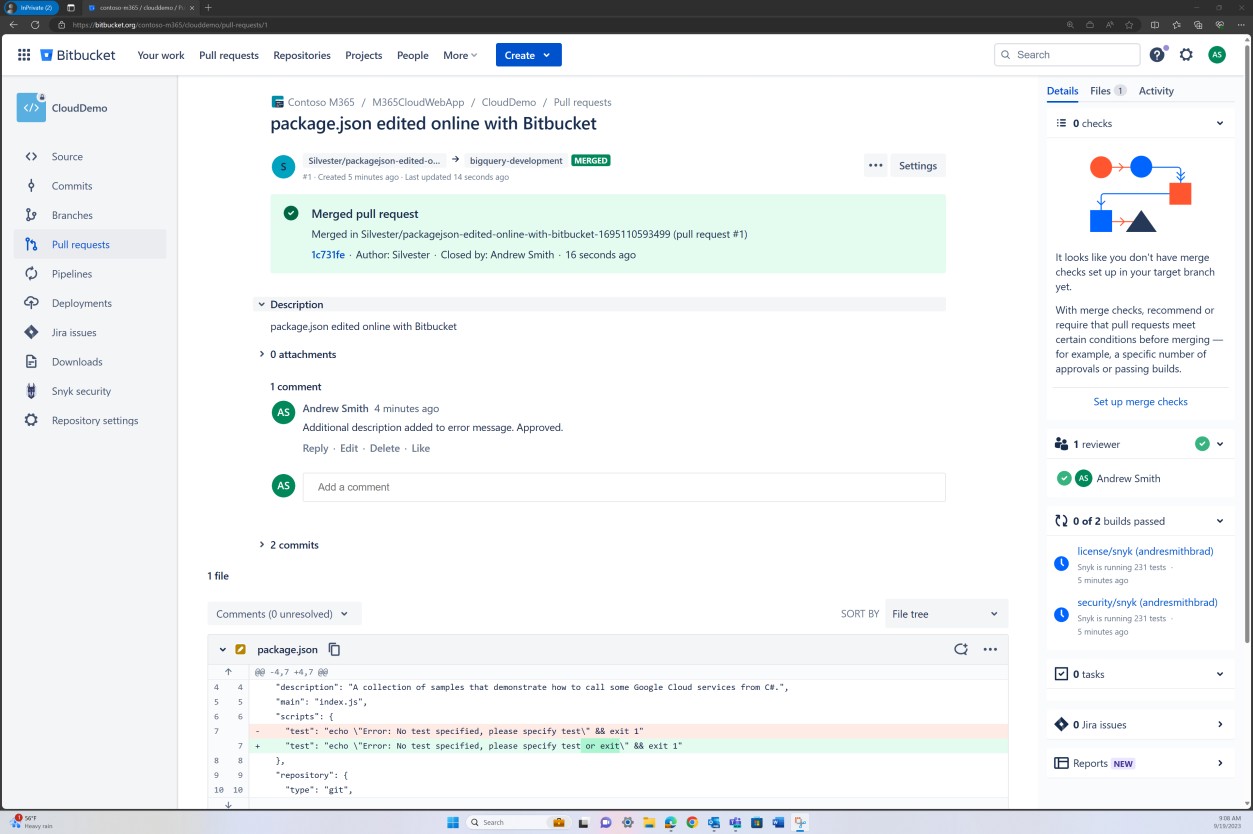 Запрос на вытягивание в облаке Bitbucket для package.json с комментариями и кодом.