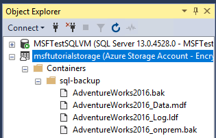 Снимок экрана из Обозревателя объектов в SSMS, показывающий файлы данных в контейнере в Azure под записями экземпляра SQL Server.